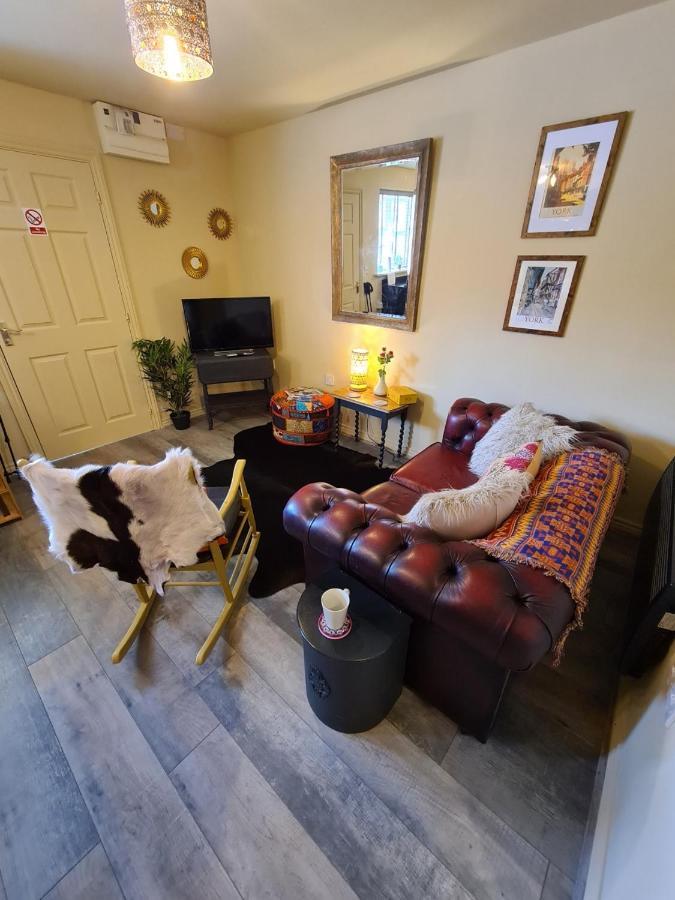 The Shambles By Spires Accommodation A Boho Styled Place To Stay Just 3 Miles From Birches Valley Visitors Centre Cannock Chase Ръджли Екстериор снимка
