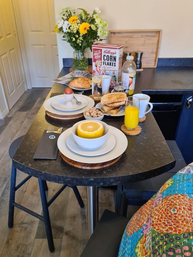 The Shambles By Spires Accommodation A Boho Styled Place To Stay Just 3 Miles From Birches Valley Visitors Centre Cannock Chase Ръджли Екстериор снимка