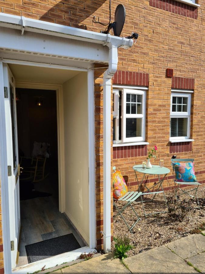 The Shambles By Spires Accommodation A Boho Styled Place To Stay Just 3 Miles From Birches Valley Visitors Centre Cannock Chase Ръджли Екстериор снимка